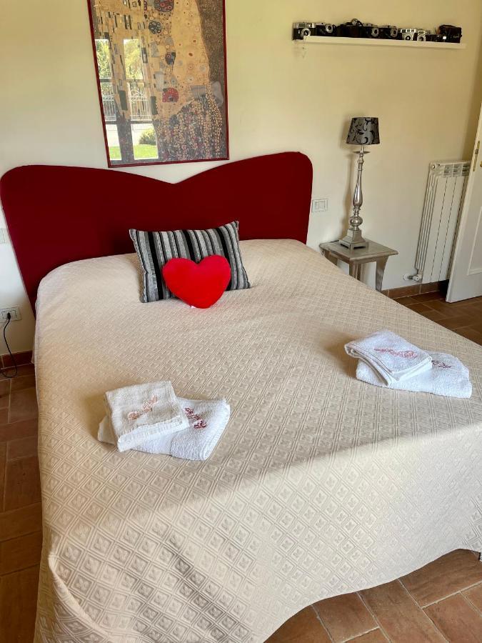 La Posta Di Bacco Apartman Gualdo Cattaneo Kültér fotó